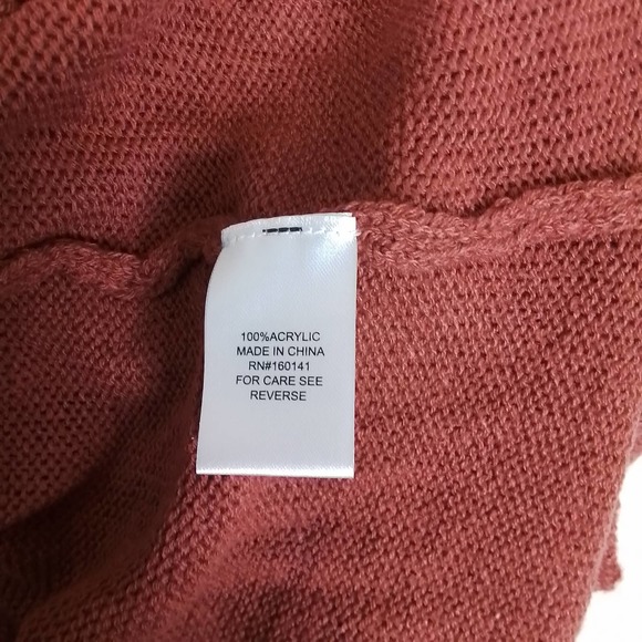 Olive & Vine Super Oversized Asymmetrical Hem Sweater Size Small in Rust Brown - Picture 11 of 13